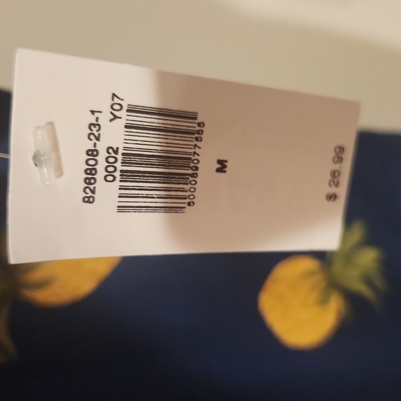 Mens Medi Old Navy Pineapple Print Hawaiian Button Down Shirt Navy Blue! 🆕️ - Picture 4 of 4